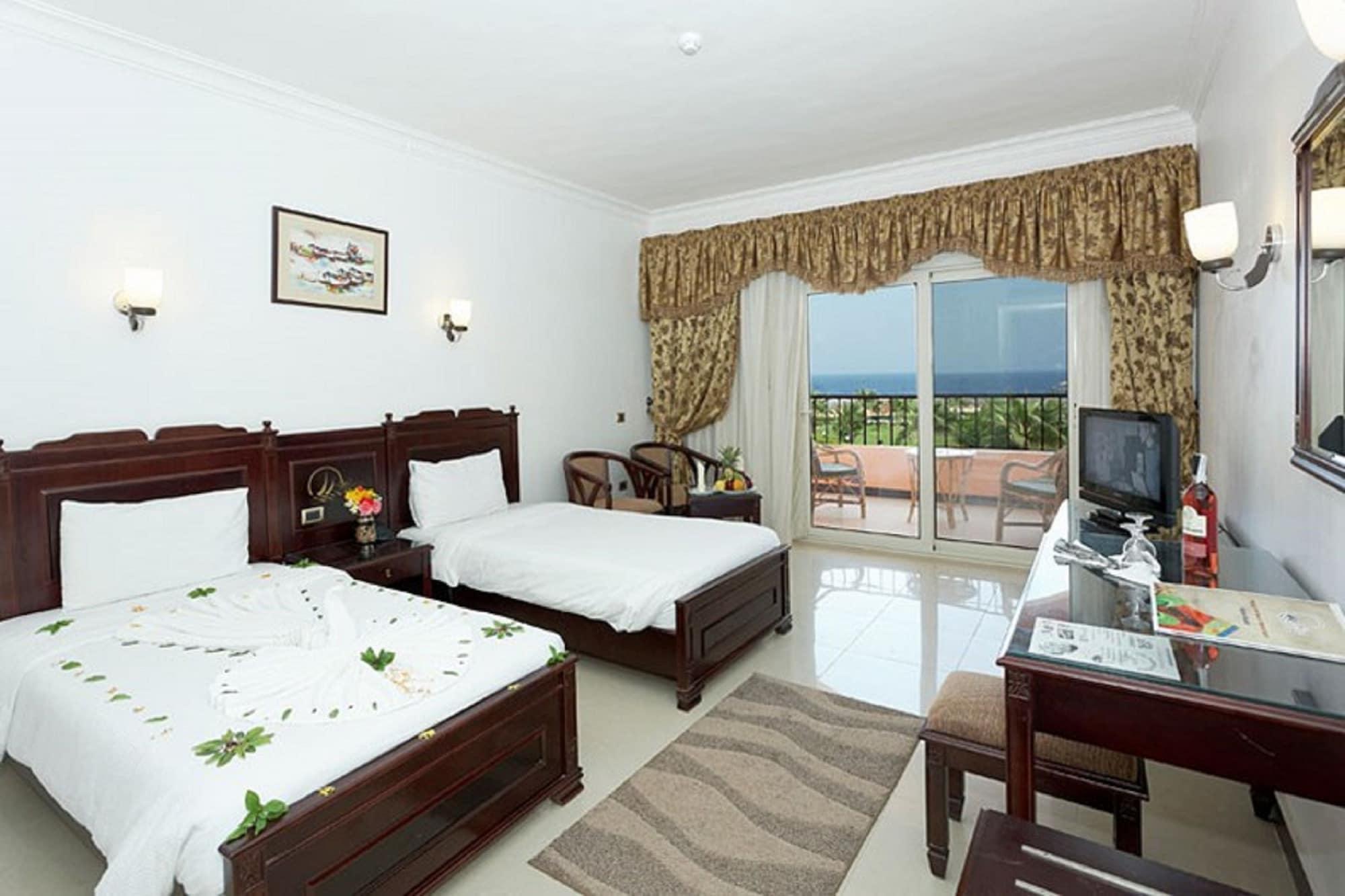 Three Corners Happy Life Beach Resort Abu Dabbab Esterno foto