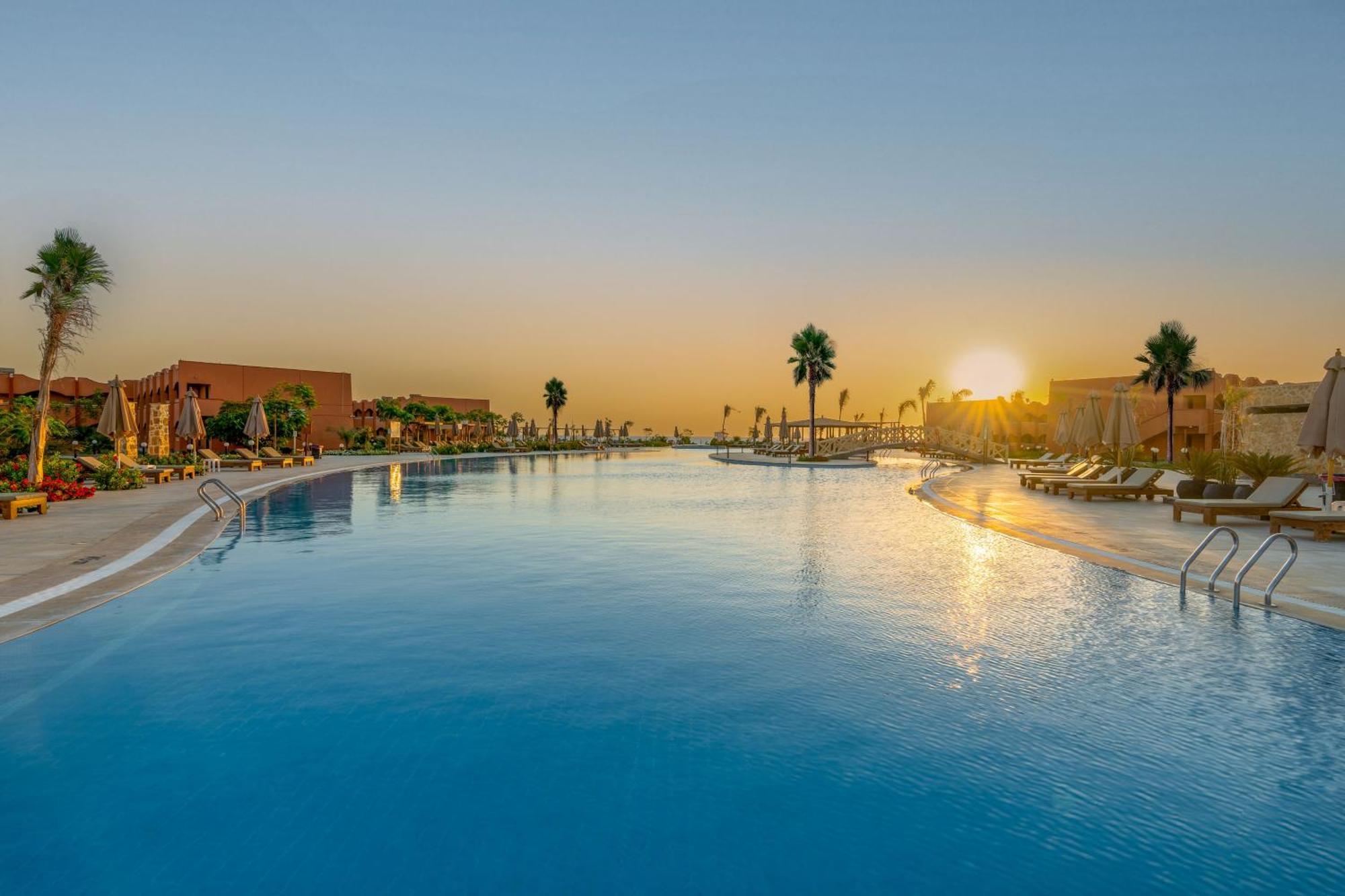 Three Corners Happy Life Beach Resort Abu Dabbab Esterno foto