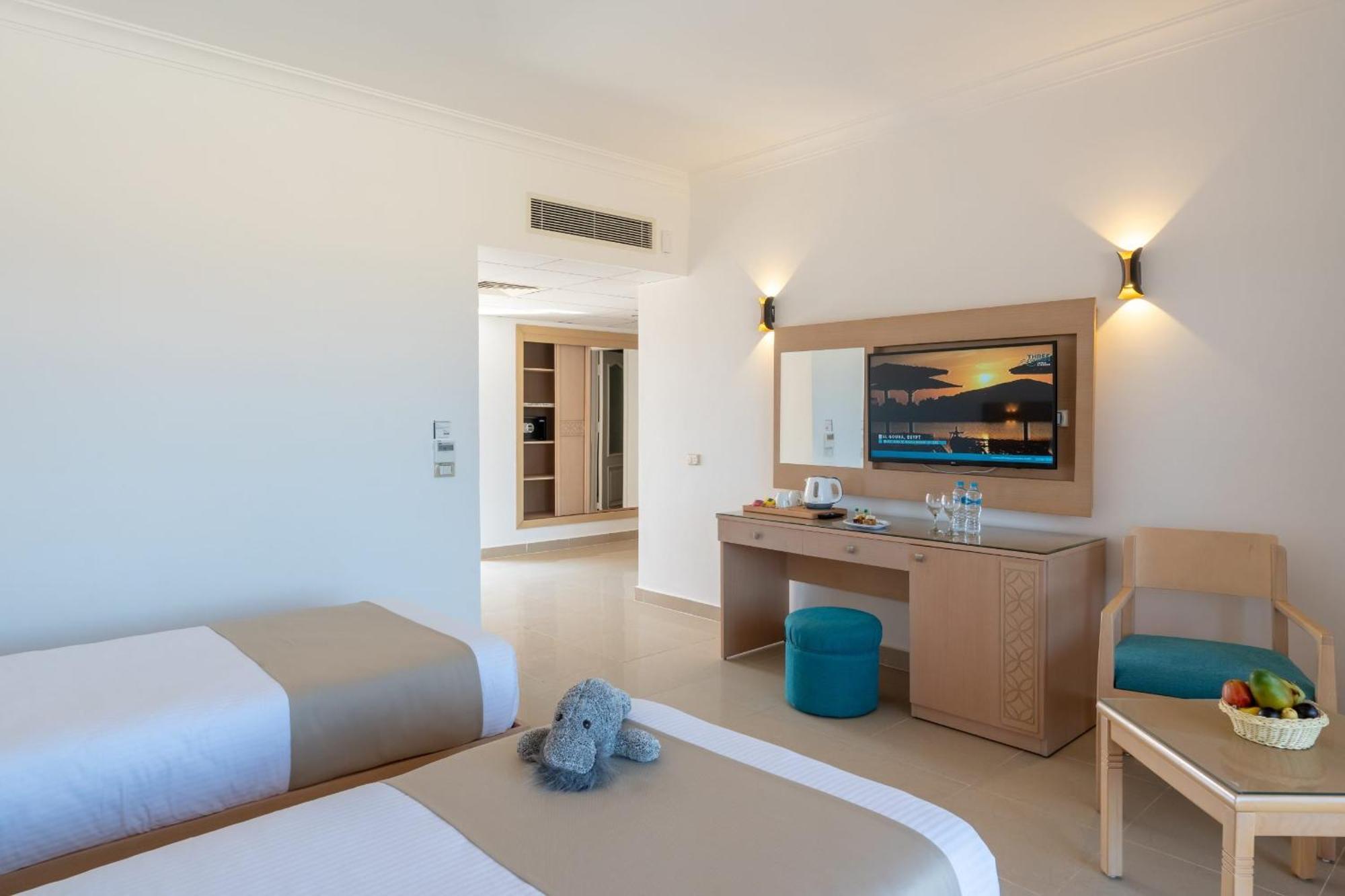 Three Corners Happy Life Beach Resort Abu Dabbab Esterno foto