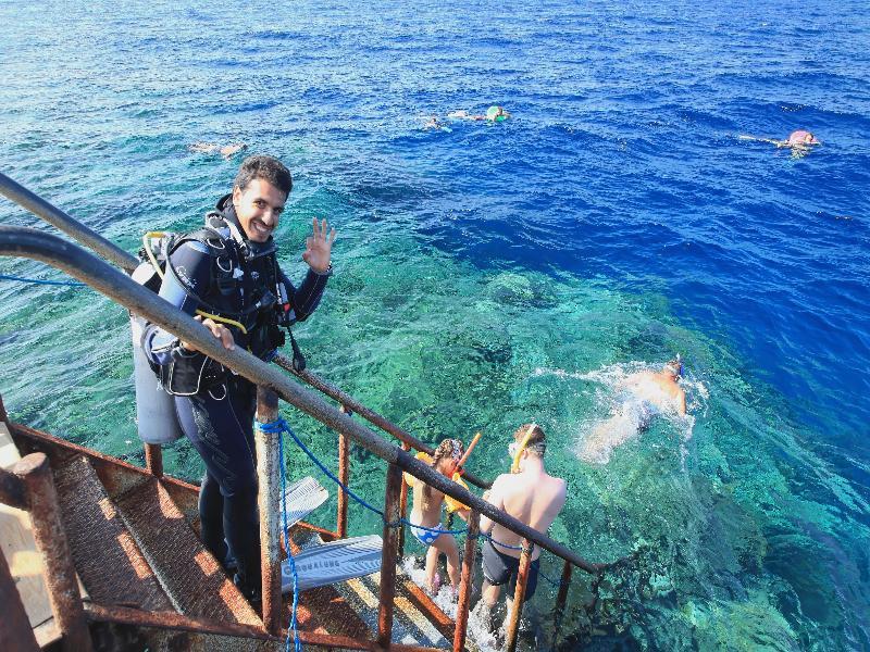 Three Corners Happy Life Beach Resort Abu Dabbab Esterno foto
